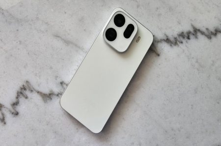 Recensione OPPO Find X9 Pro: Vale la Pena anche nel 2026? Batteria, fotocamera e Dimensity 9500 sotto la lente Recensione OPPO Find X9 Pro Fianle