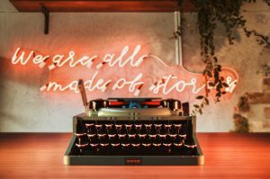 Come scrivere un Ebook con ChatGPT: Strategie avanzate e Prompt efficaci per autori e marketer Come Scrivere un Ebook con ChatGPT