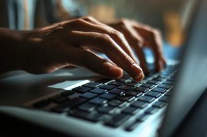 Corso Informatica Base gratis: Lezioni pratiche sull’uso del PC Corso Informatica Base gratis Lezioni pratiche sull'uso del PC