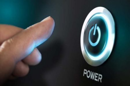 Accendere il PC da remoto: Guida all’attivazione Wake-on-LAN Accendere il PC da remoto Guida all'attivazione Wake on LAN