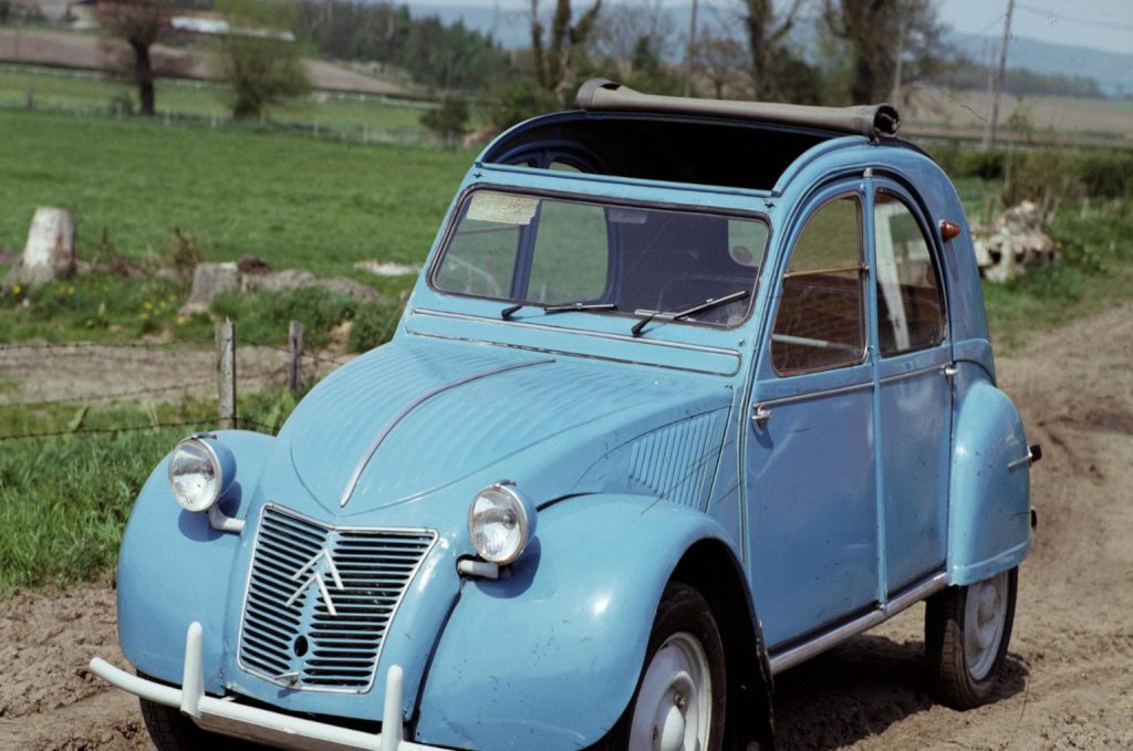 Anticipazioni nuova Citroën 2CV: il mito torna elettrico Anticipazioni nuova Citroën 2CV il mito torna elettrico