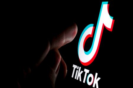Come fare scritte che appaiono e scompaiono su TikTok Come fare scritte che appaiono e scompaiono su TikTok