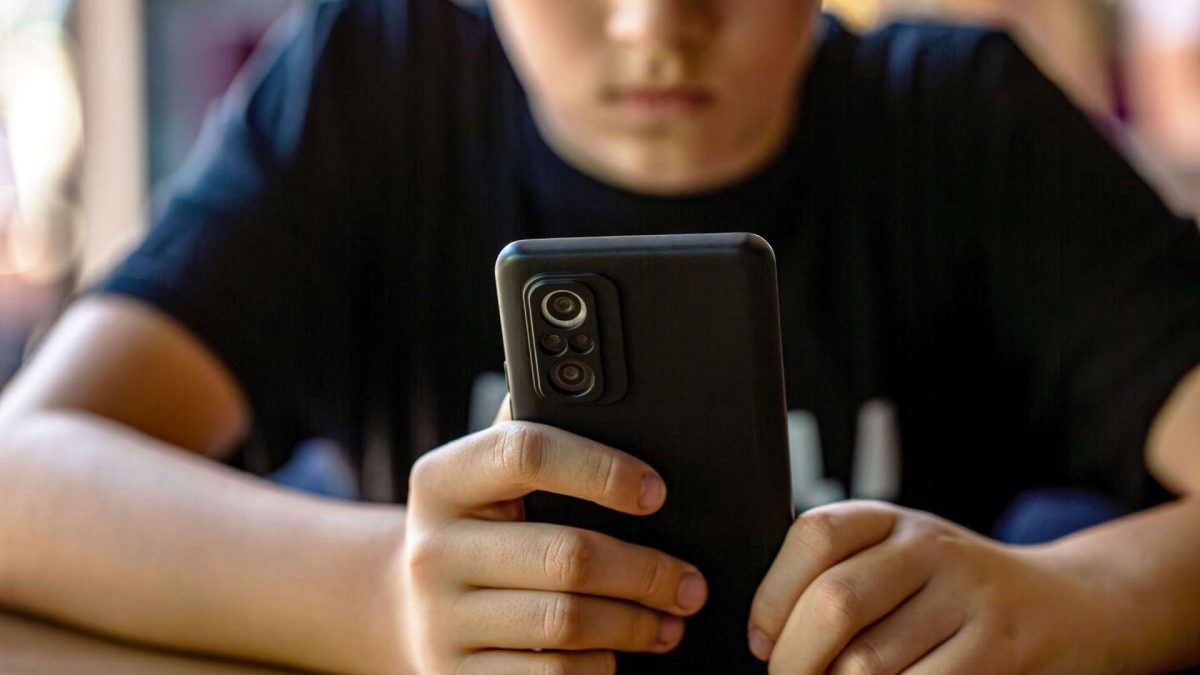 Figli sui Social come blindare la privacy del loro smartphone II Figli sui Social come blindare la privacy del loro smartphone II