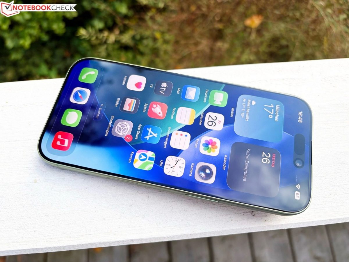 Recensione iPhone 17e il nuovo equilibrio tra potenza e prezzo X Recensione iPhone 17e il nuovo equilibrio tra potenza e prezzo X