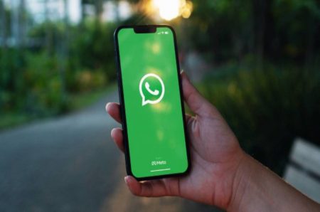 Come usare lo stesso account WhatsApp su due telefoni diversi Come usare lo stesso account WhatsApp su due telefoni diversi