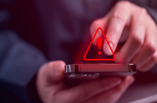 Come disattivare i filtri anti-spoofing se Android blocca chiamate legittime Come disattivare i filtri anti spoofing se Android blocca chiamate legittime X