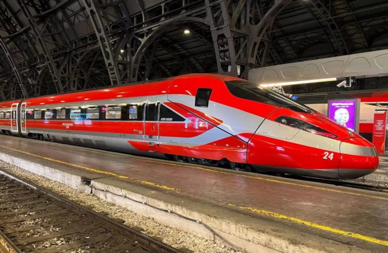 Come comprare i biglietti treno online dal telefono senza usare la carta Come comprare i biglietti treno online dal telefono senza usare la carta